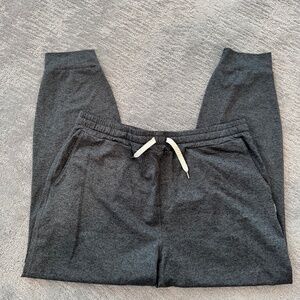 Vuori Performance Joggers - Size XL